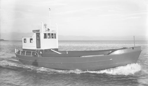 19510000-BN21-N0013-msTextil-skrog ble bygget ved Leirvik Sveis-havneferje-bilde8.jpg